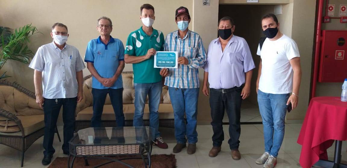 Doação dos Cheques valor total de R$ 99.190,00 ao Hospital de Câncer Dr Hélio Angotti de Uberaba;