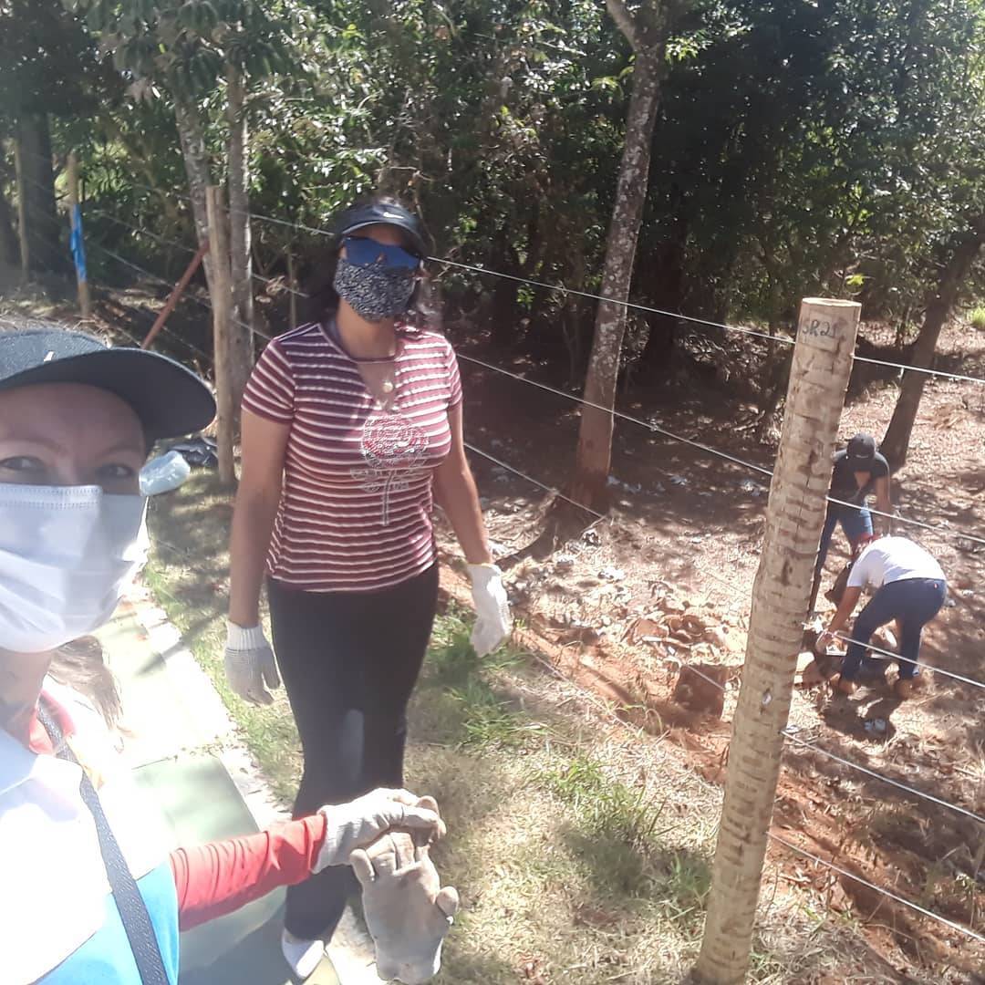 Ação do Projeto Renascer para proteção da Nascente Santa Rita 2 Araxá -MG 