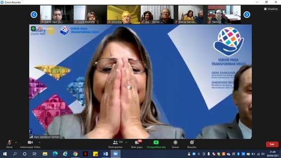                                                                                                   A emoção por trás das telas