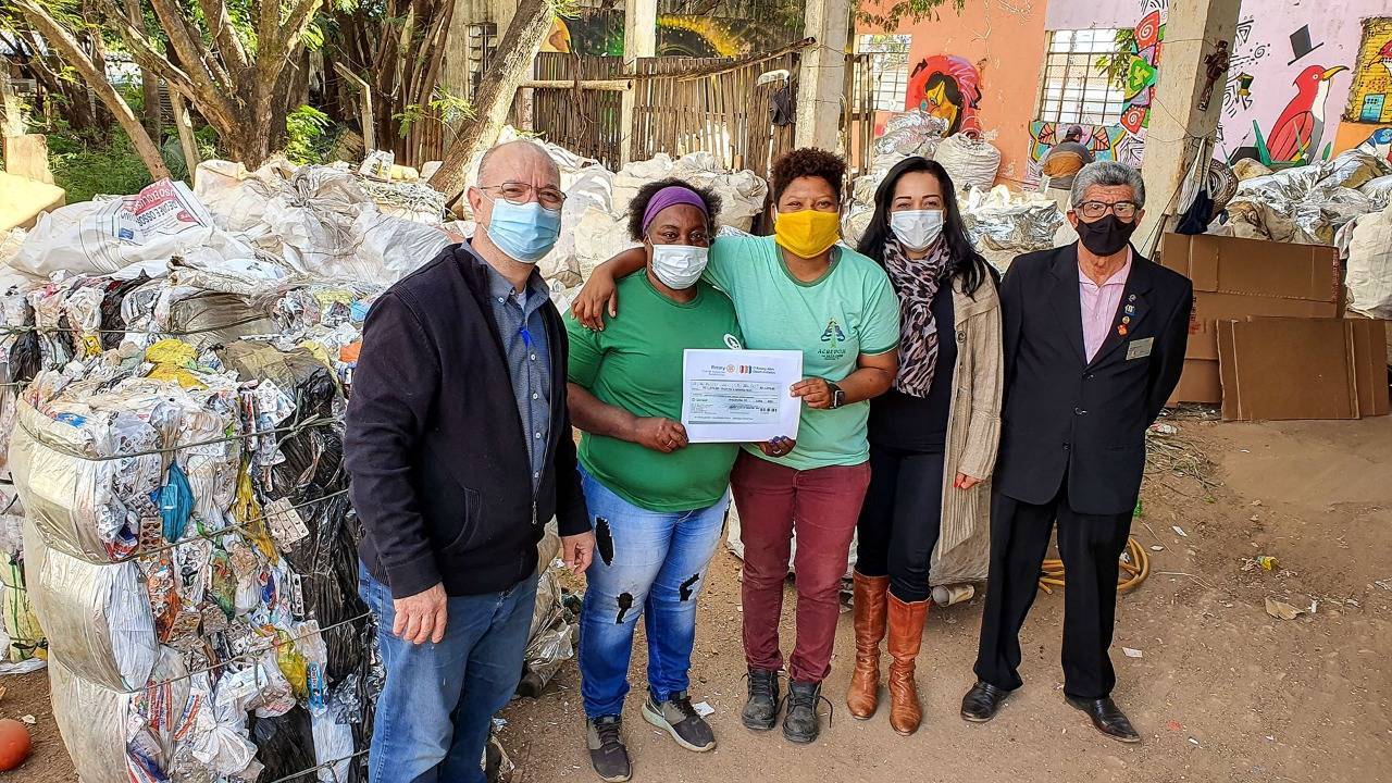 Entrega Projeto Cartelas de Remédios, Lacres e Latinhas do Rotary Club de Araçatuba Bandeirantes 2020-21