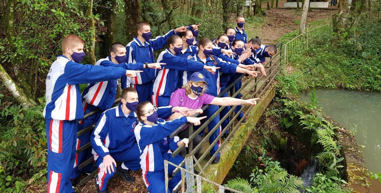 Somos responsáveis por essa fonte.