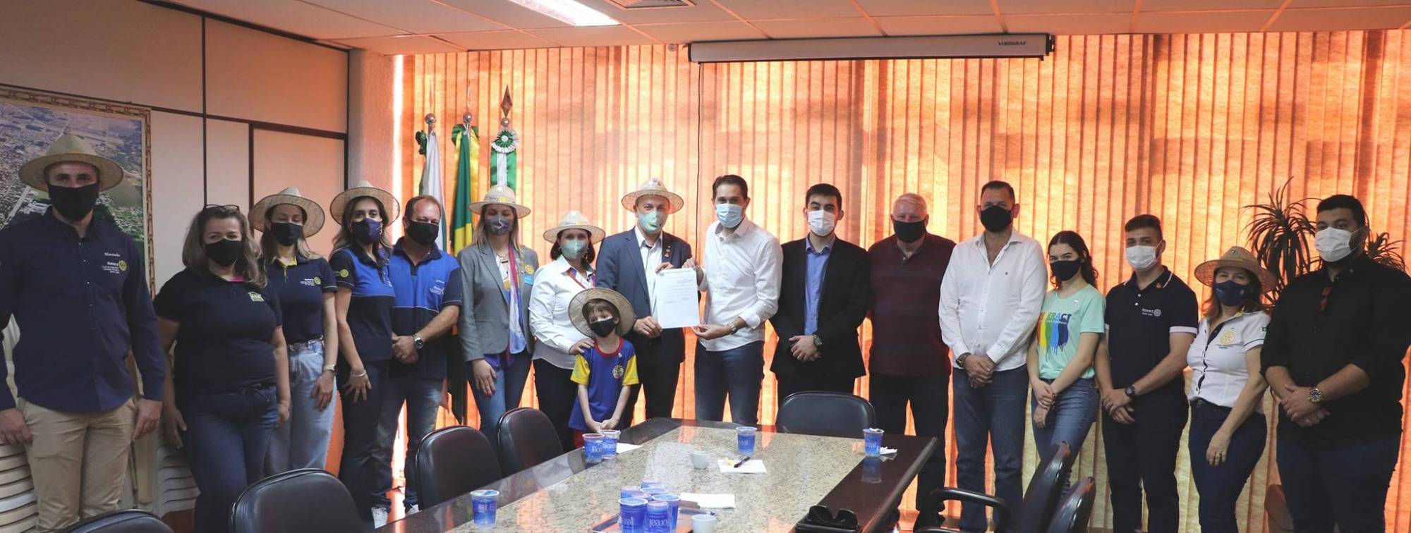 Sanção da lei que institui o Dia Municipal da Família Rotária (crédito: Prefeitura de Marechal Cândido Rondon)