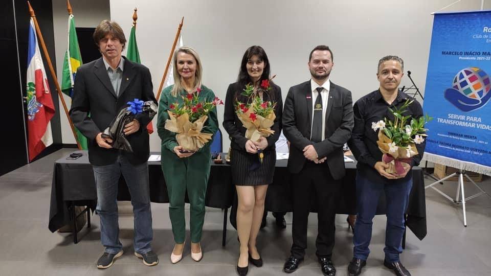 Fotos Novos e Novos com presidente e padrinhos