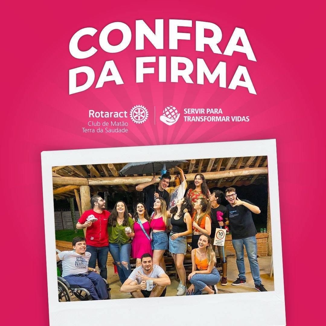 Na imagem em destaque há um registro fotográfico da confraternização.