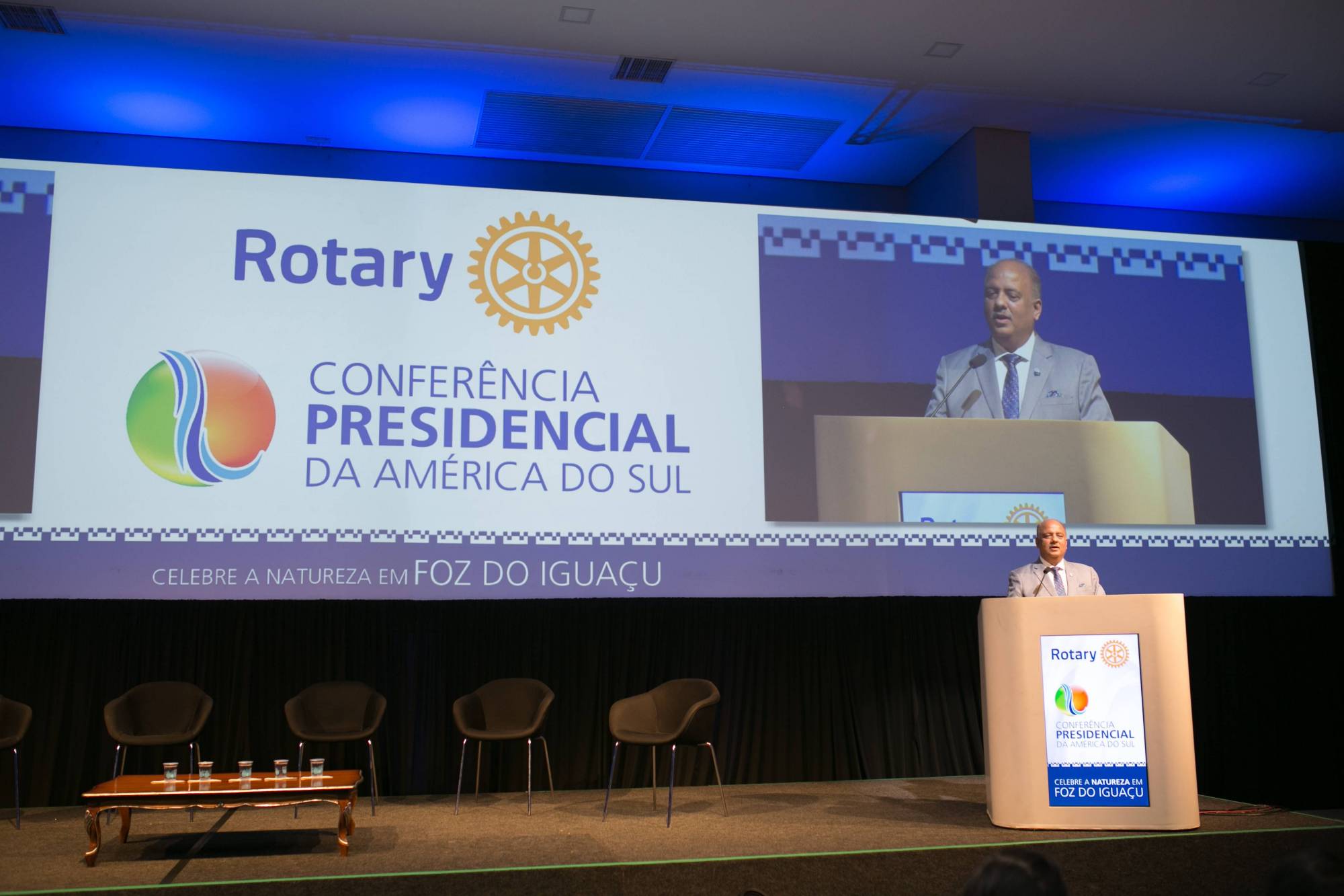 Presidente do Rotary International, Shekhar Mehta em seu pronunciamento