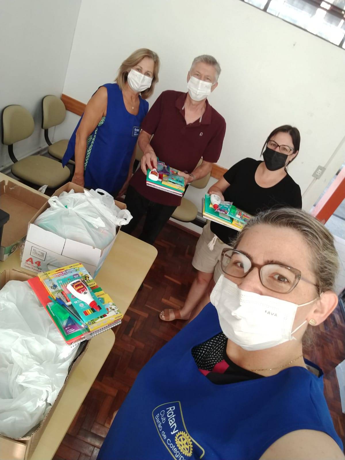 Doação Kits Escolares