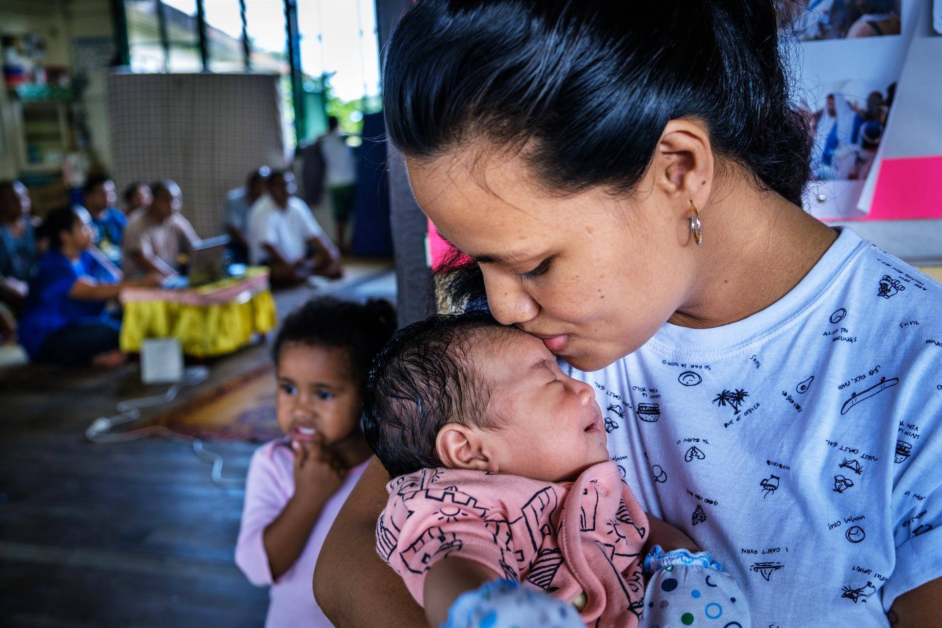 Aproximadamente 810 mulheres morrem todos os dias de causas evitáveis ​​relacionadas à gravidez e ao parto.