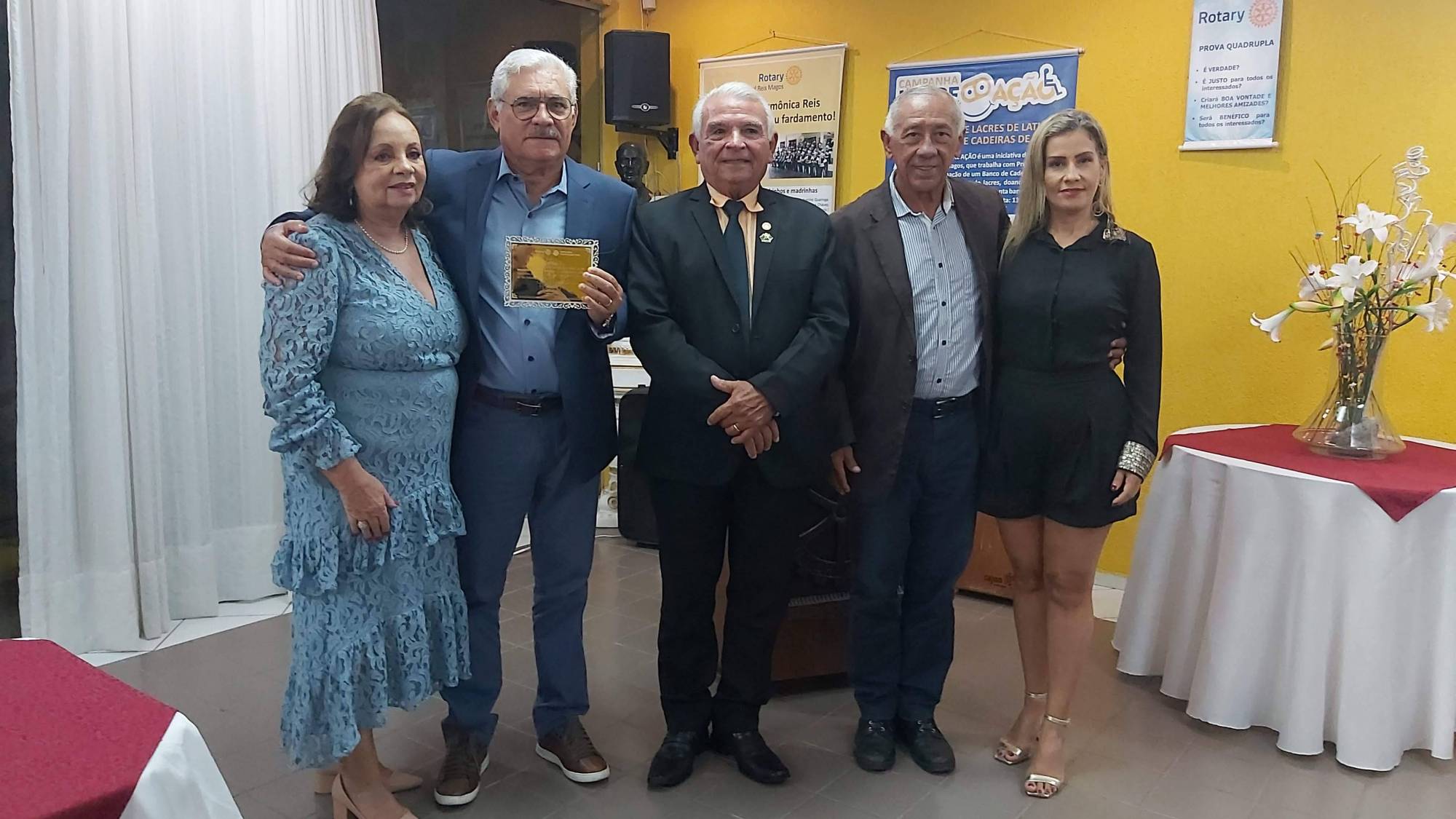 Homenagem a Dr. Maeterlinck Rego