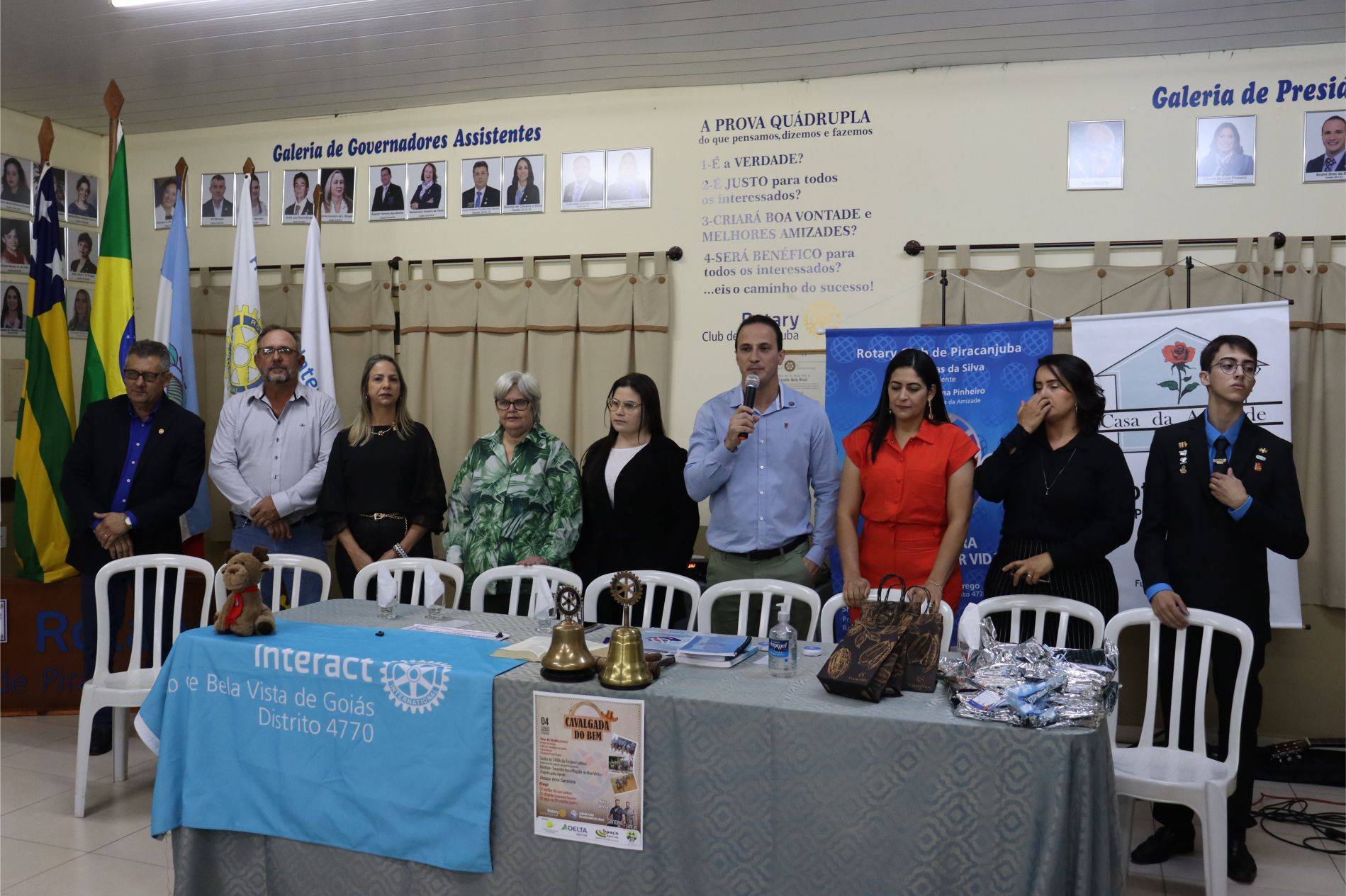 RC DE PIRACANJUBA COMEMORA O DIA DAS MÃES E EMPOSSA 2 NOVOS ASSOCIADOS