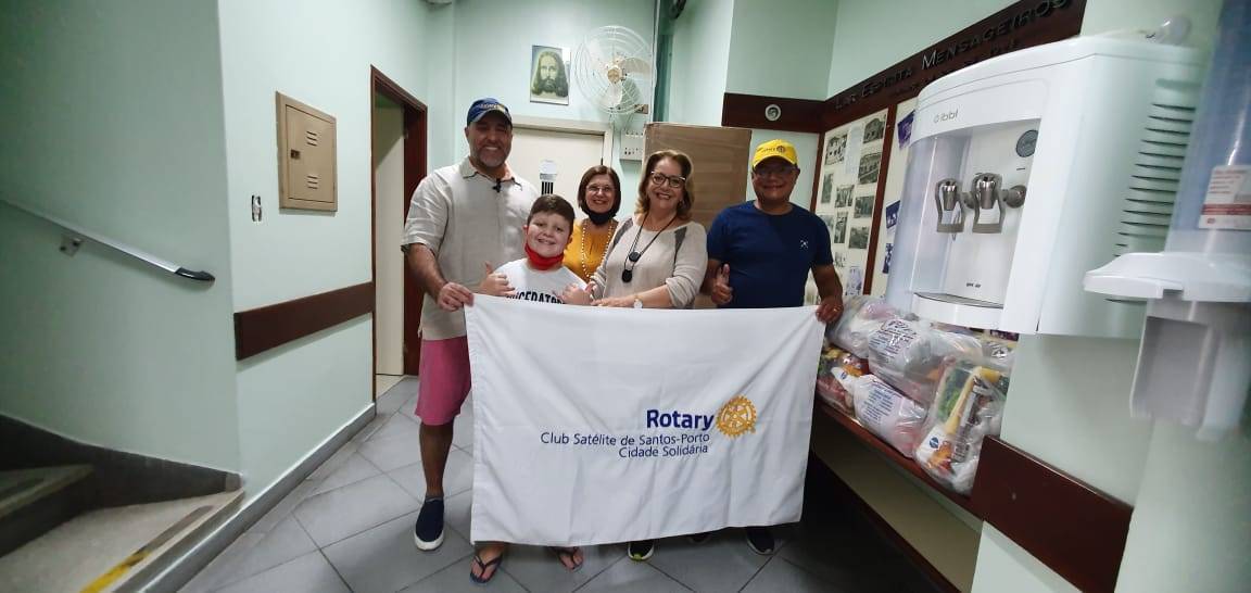 Doação vai ajudar a ampliar o estoque de alimentos não perecíveis da entidade santista