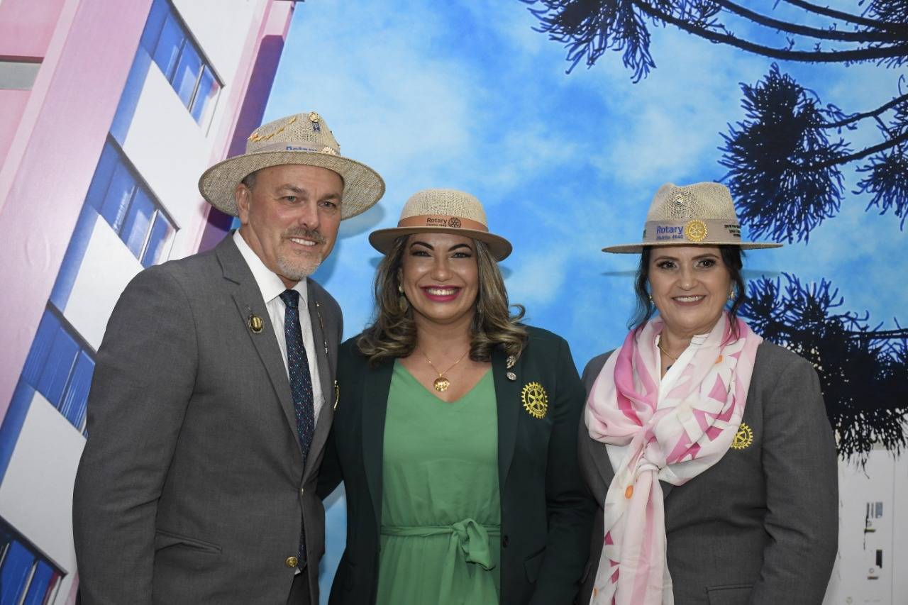 Governador Sergio Baseggio e dona Marta e Governadora Anne