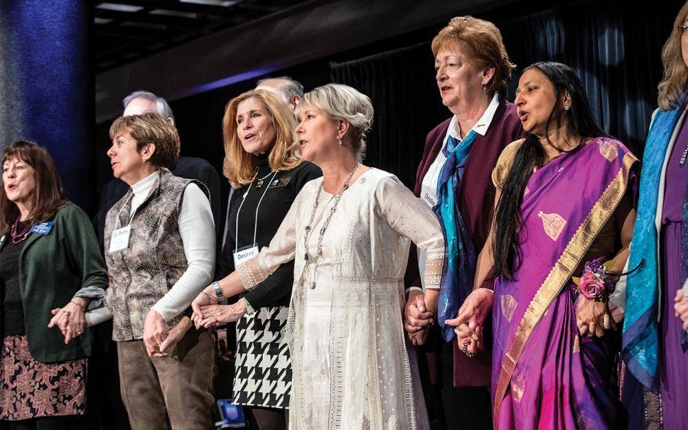 Jennifer Jones, a primeira mulher a servir como presidente do Rotary International