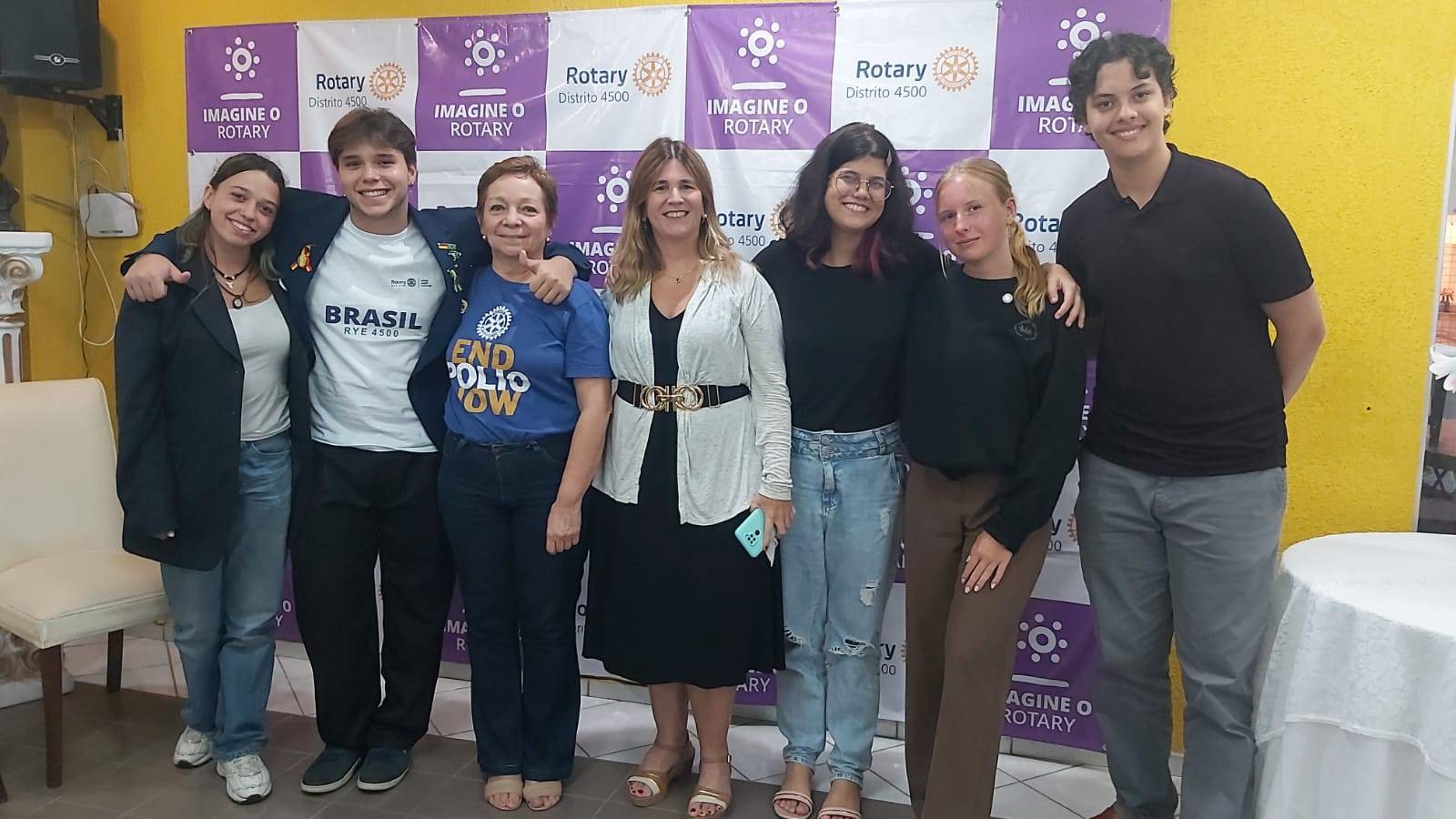 Intercambistas dos programas de curta e longa duração - 2022