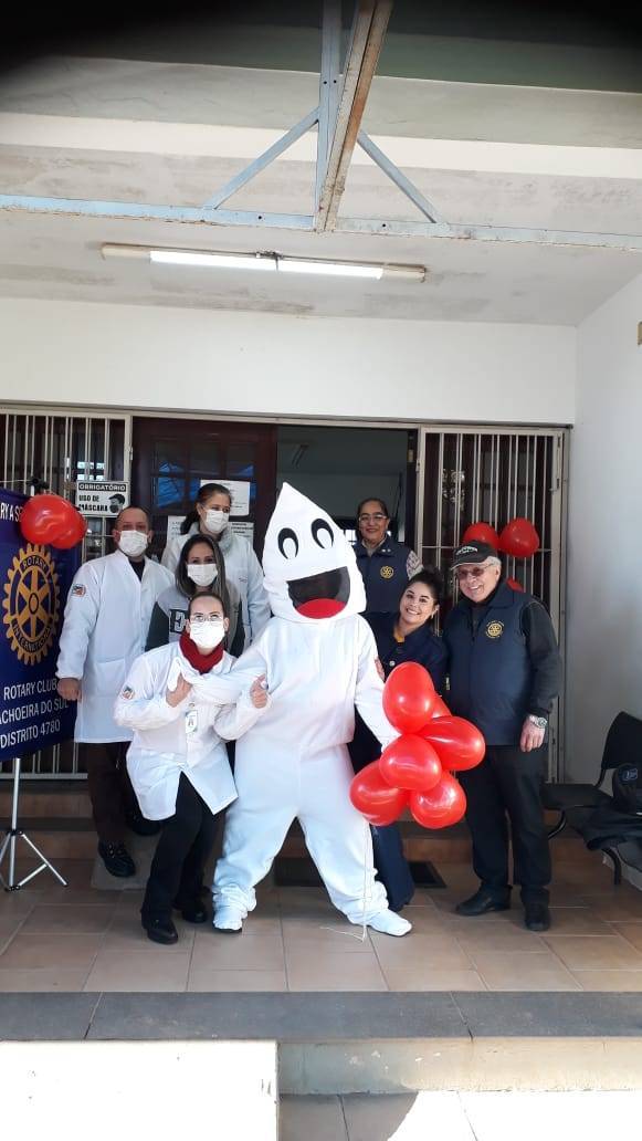 Rotarianos, Zé Gotinha e Servidores do Posto de Saúde 