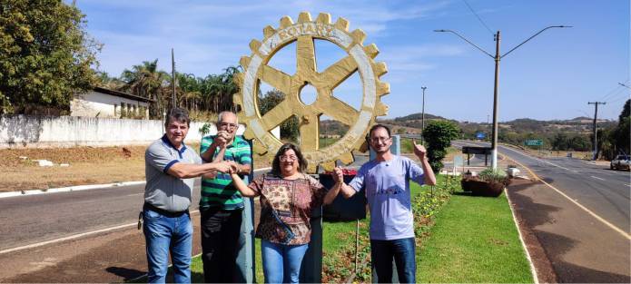 Governador Paulo Simões e Coordenadora Cátia Simões começam as visitas Oficiais pela Área IV