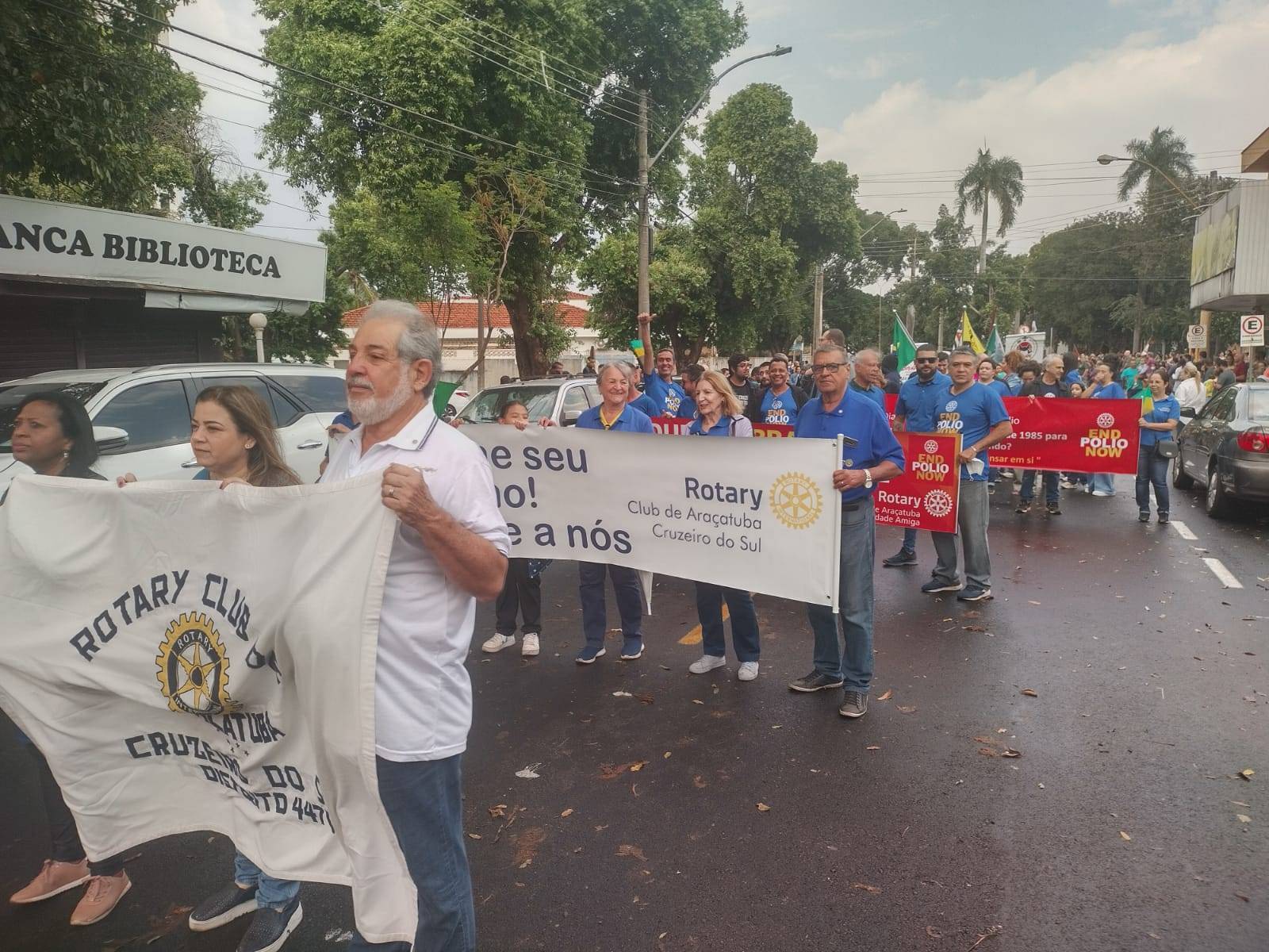 Os Rotary Clubs, Rotaract, Interact e Casa da Amizade de Araçatuba participaram do Desfile do dia 7 de Setembro em Araçatuba - 07-09-2022