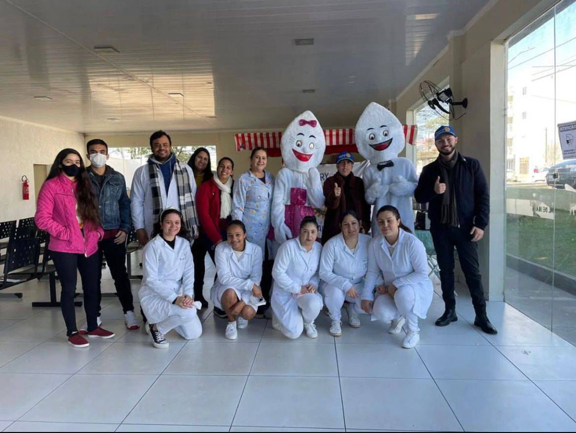 Rotarianos do Clube de Ibaiti e profissionais da saúde do município se juntam em apoio ao Dia D da Campanha de Multivacinação e Combate à Poliomielite.