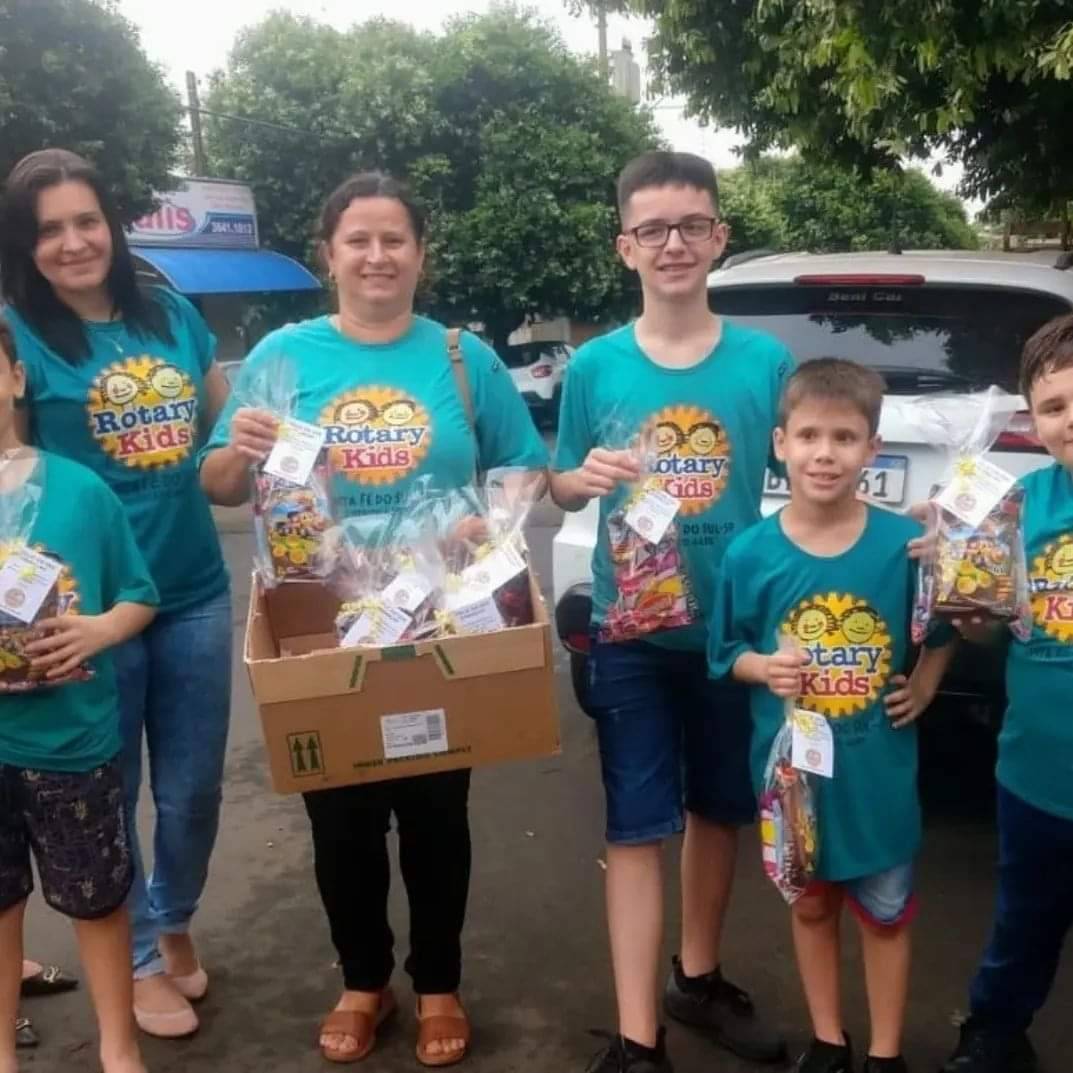Rotary Kids de Santa Fé do Sul realizou a doação de brinquedos para a casa lar da cidade