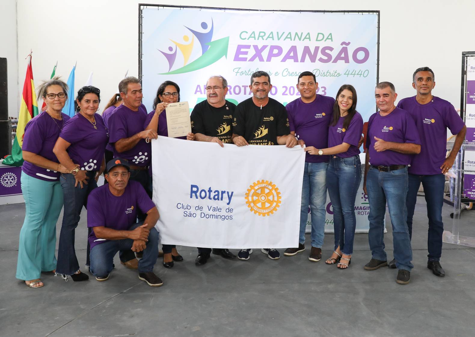 Deputado Elizeu Nascimento destina emenda parlamentar para banco ortopédico do Distrito 4440