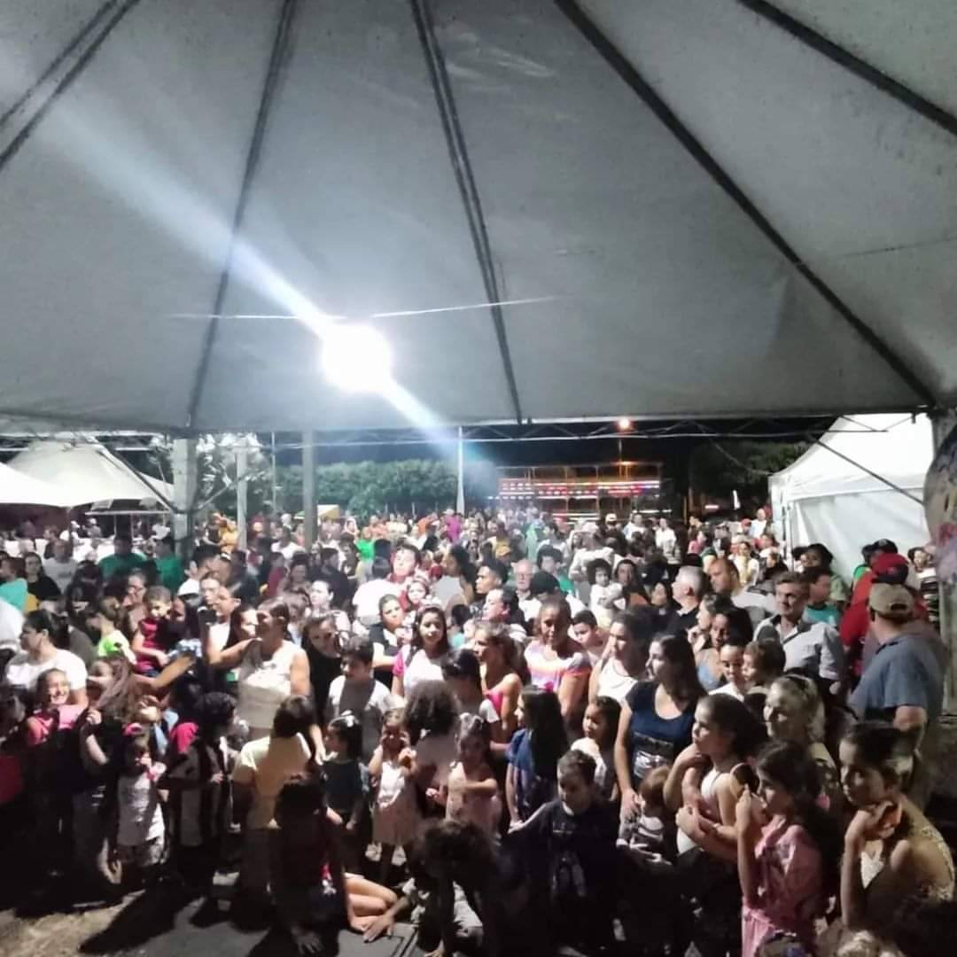 Quarta Festa da Criança realizada na Praça Central de Nova Castilho no dia 15 de outubro de 2022.