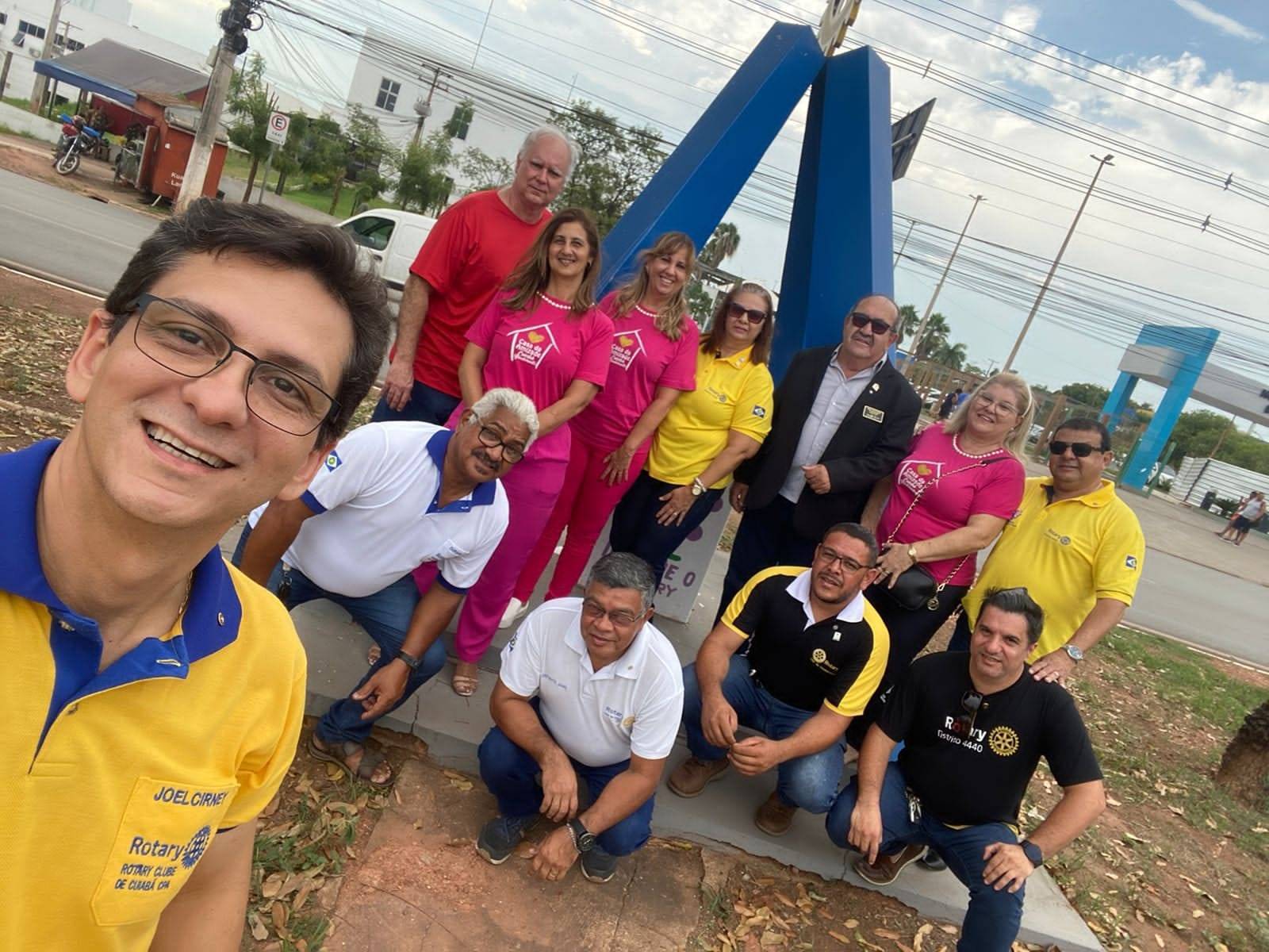 Reunião conjunta entre Clubes fortalece o companheirismo em visita oficial.
