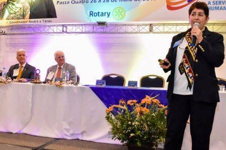 Angela Maria Silva Rezende, de Contagem, Minas Gerais, será a expositora na capacitação para a Cadre do D4510 do RI