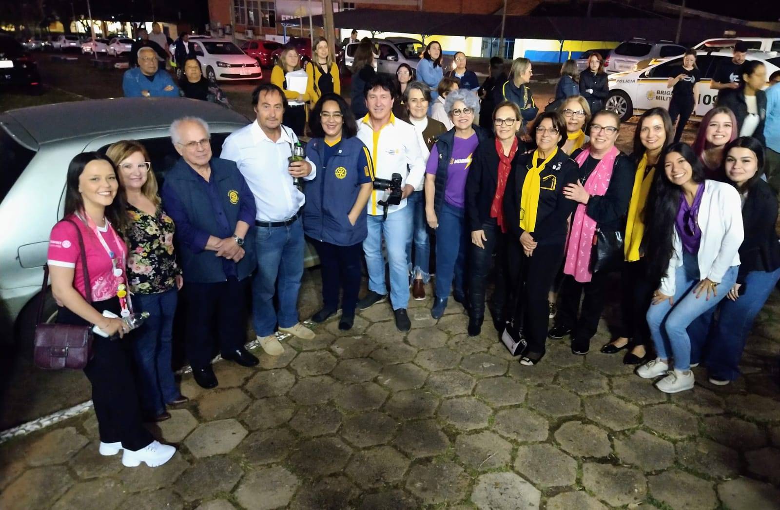 Rotarianos na abertura da 37ª Feira do Livro