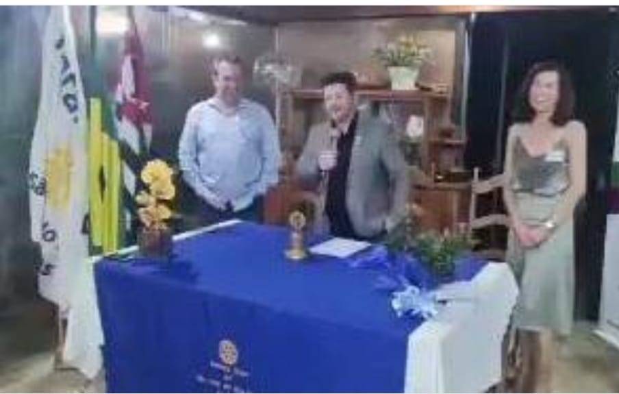 Nesta sexta-feira 11 de novembro de 2022, o Rotary Club São José do Rio Preto Jardins integrou ao seu quadro associativo 4 novos companheiros