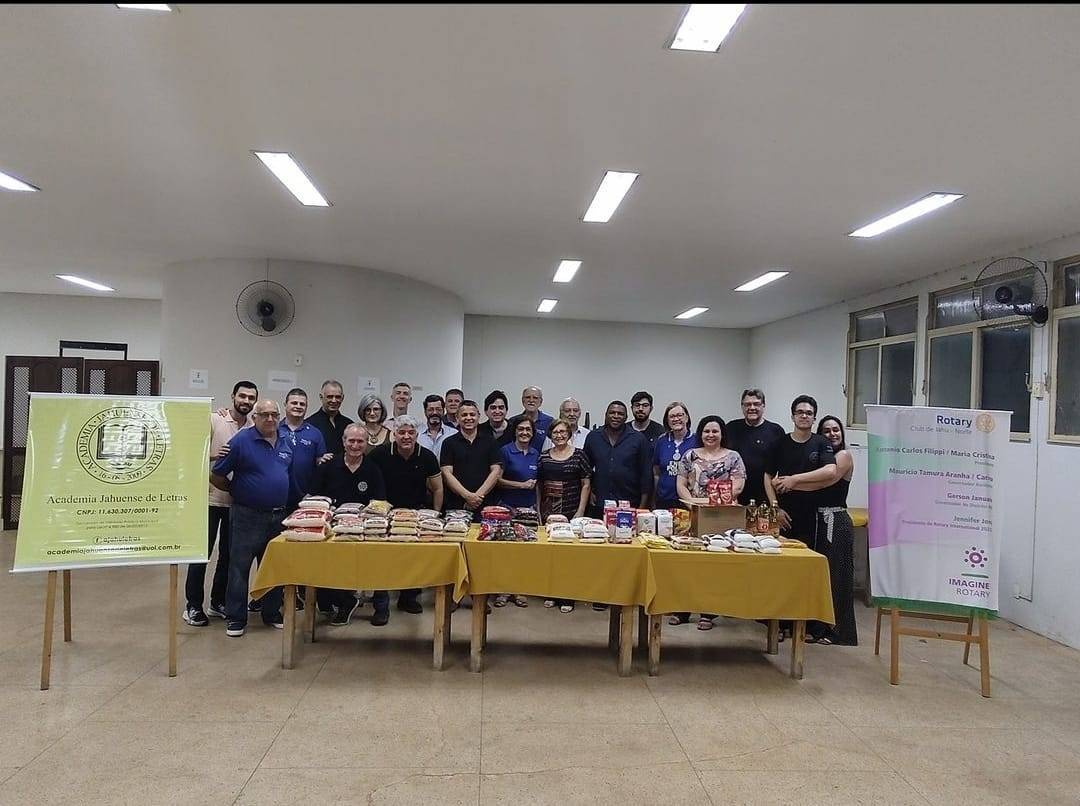 Ontem, 21/11/2022, em nossa reunião ordinária a Academia Jahuense de Letras entregou os alimentos arrecadados no seu ultimo evento e estes foram doados ao Abrigo São Vicente de Paulo