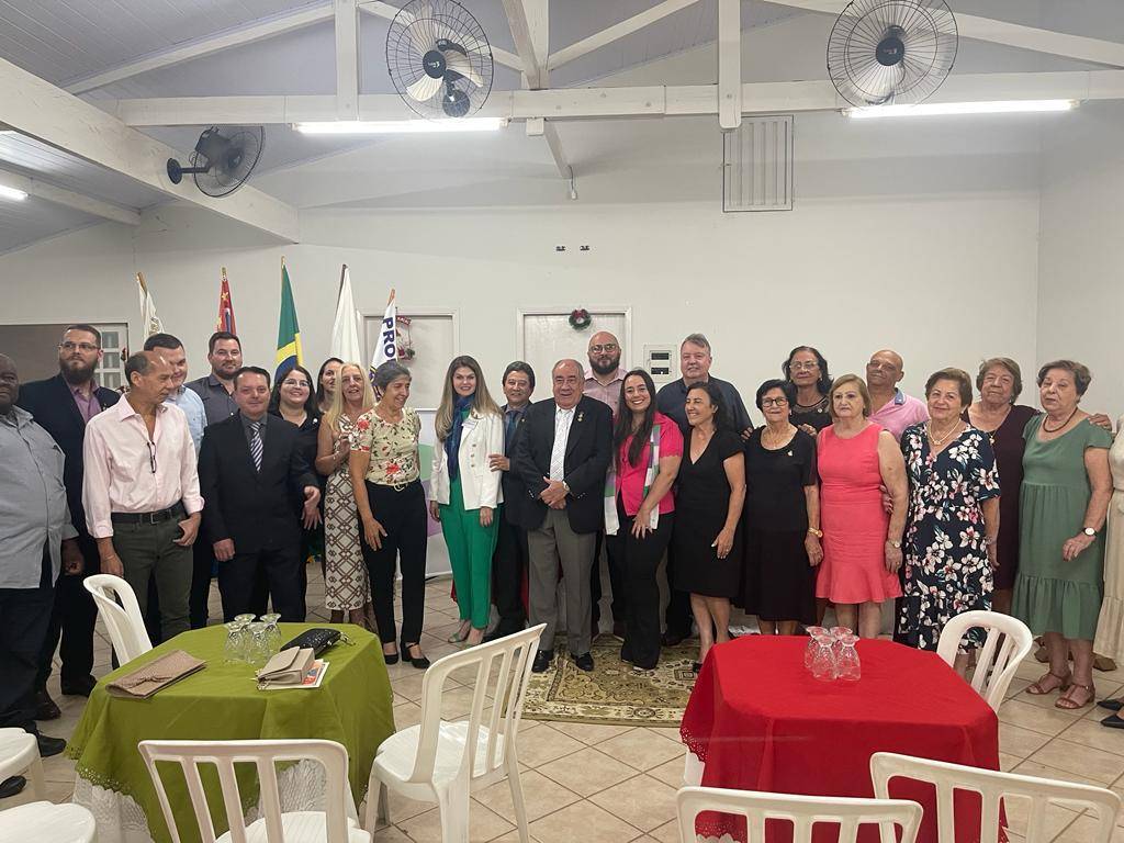 O RC de Promissão sob a presidência da companheira Patricia teve a honra em receber o casal governador GERSON e ROSANGELA