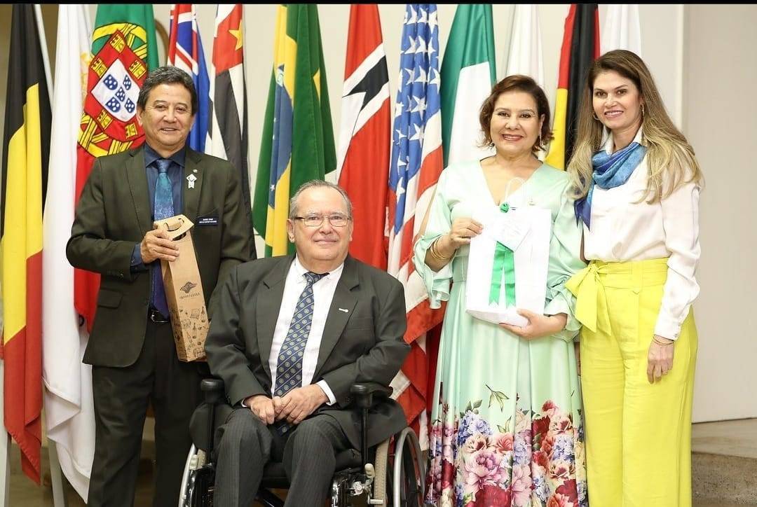 Rotary Club de São José do Rio Preto - Casal Presidente Emilia Salomão e José Ricardo brindaram o 87º aniversário do Clube e a visita oficial do Governador Gerson Januario e Rosangela.
