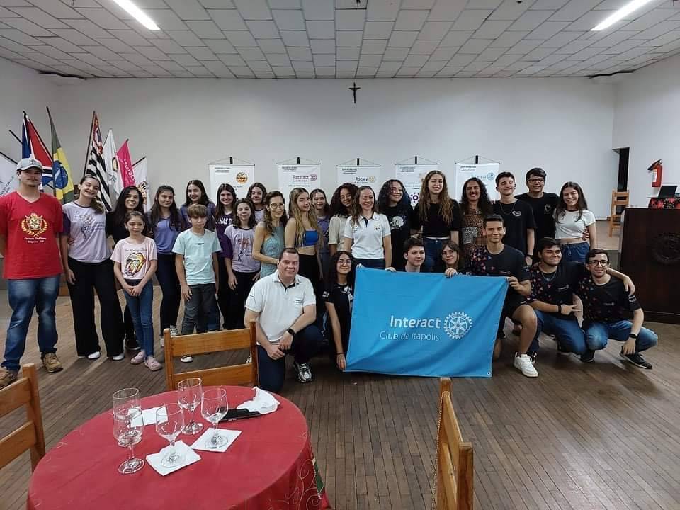 08.12.22, ocorreu o DIA DO CONVIDADO durante a reunião do Interact Club de Itápolis