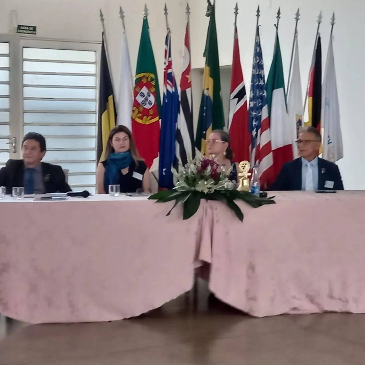 No dia 11 de dezembro ocorreu a reunião do Colégio de Governadores e dos Gov. Assistentes do Distrito 4480.