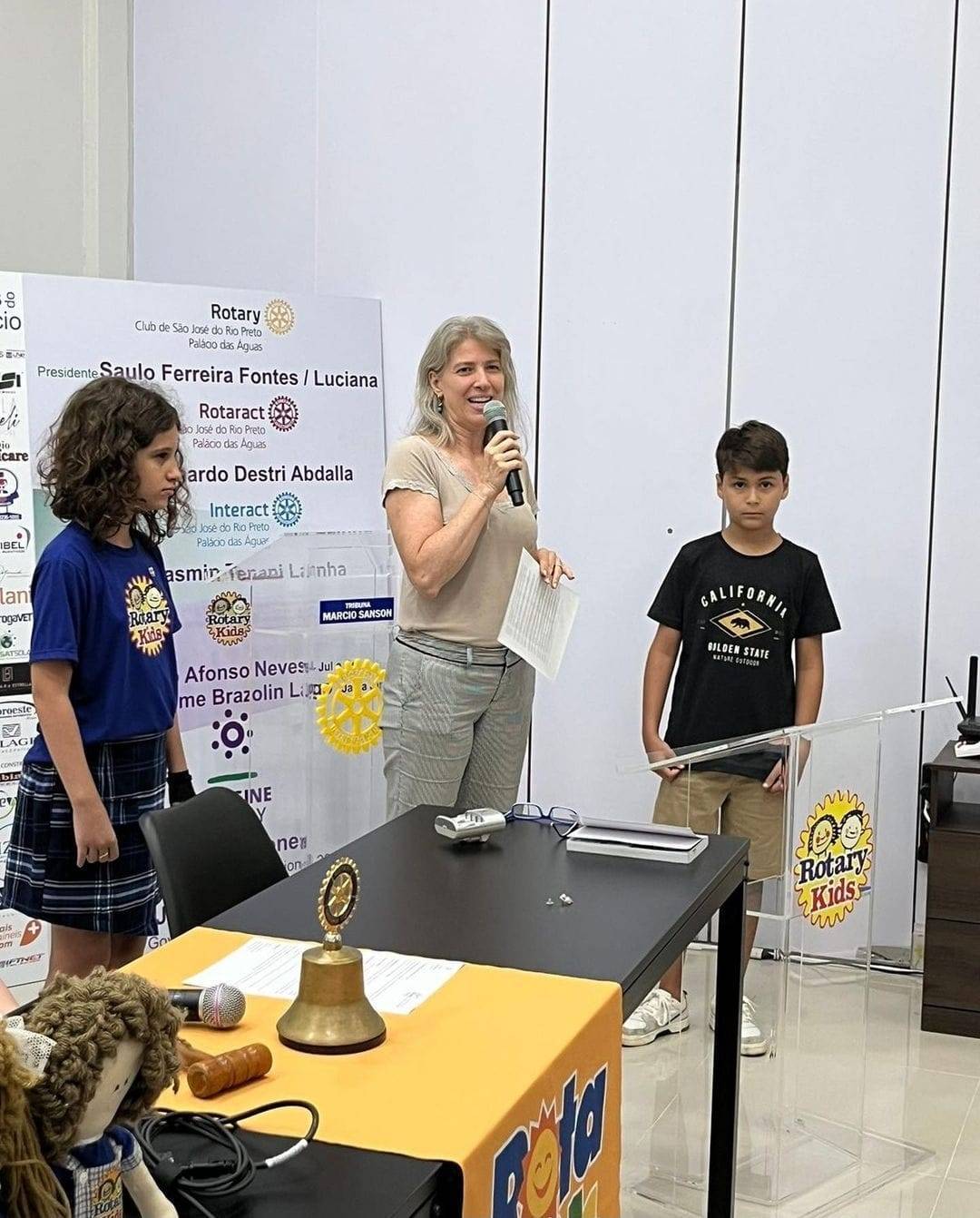 No dia 07/12 o Rotary Kids São José do Rio Preto Palácio das Águas empossou um novo companheiro, o Leonardo