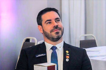 Murillo Alvarez Alves, Governador do Distrito 4510 do Rotary, recepciona futura presidente da organização mundial