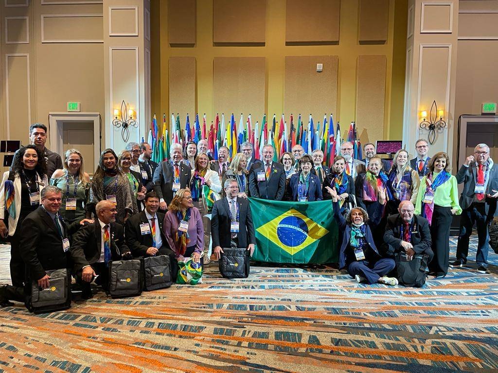 Governadores Distritais do Brasil presentes à Assembleia