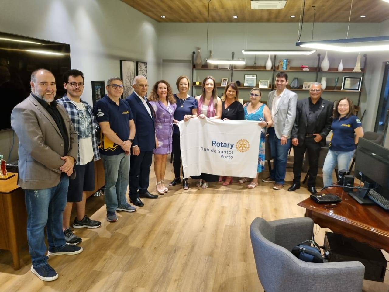 Durante a visita, o Casal Governador também conheceu o Sistema Santa Cecília de Comunicação