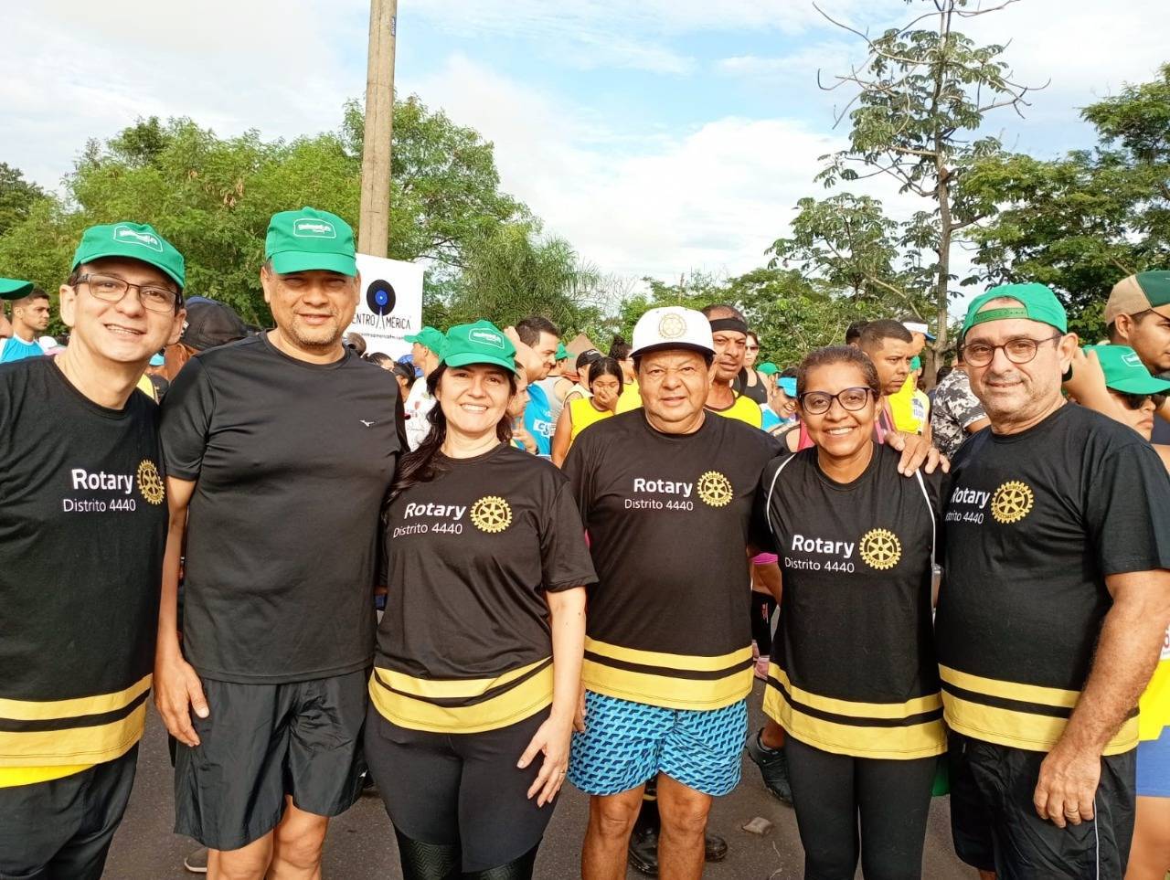 Companheiros do Rotary prestigiam a corrida de Reis 2023