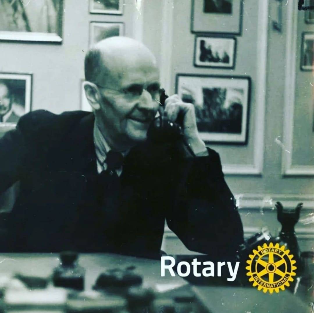 27 de janeiro de 1947  Há 76 anos, a pessoa que criou o Rotary International, Paul Harris, deixou o plano físico.