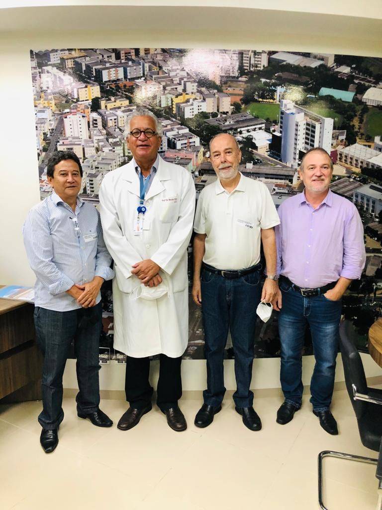 Projeto da Un. Móvel de Diagnóstico de Doenças de Fígado - Rotary em Ação