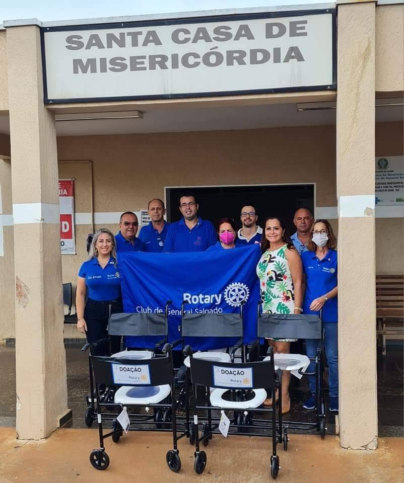 Na manhã desta segunda feira 30 de Janeiro o Rotary Club de General Salgado fez a entrega de 5 cadeiras de rodas de Semi Obeso a Santa Casa de Misericórdia do Município