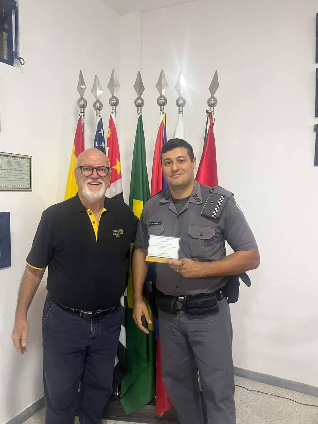 Noite de homenagem ao Soldado Richard e Cabo Augusto, bem como a toda Polícia Militar.