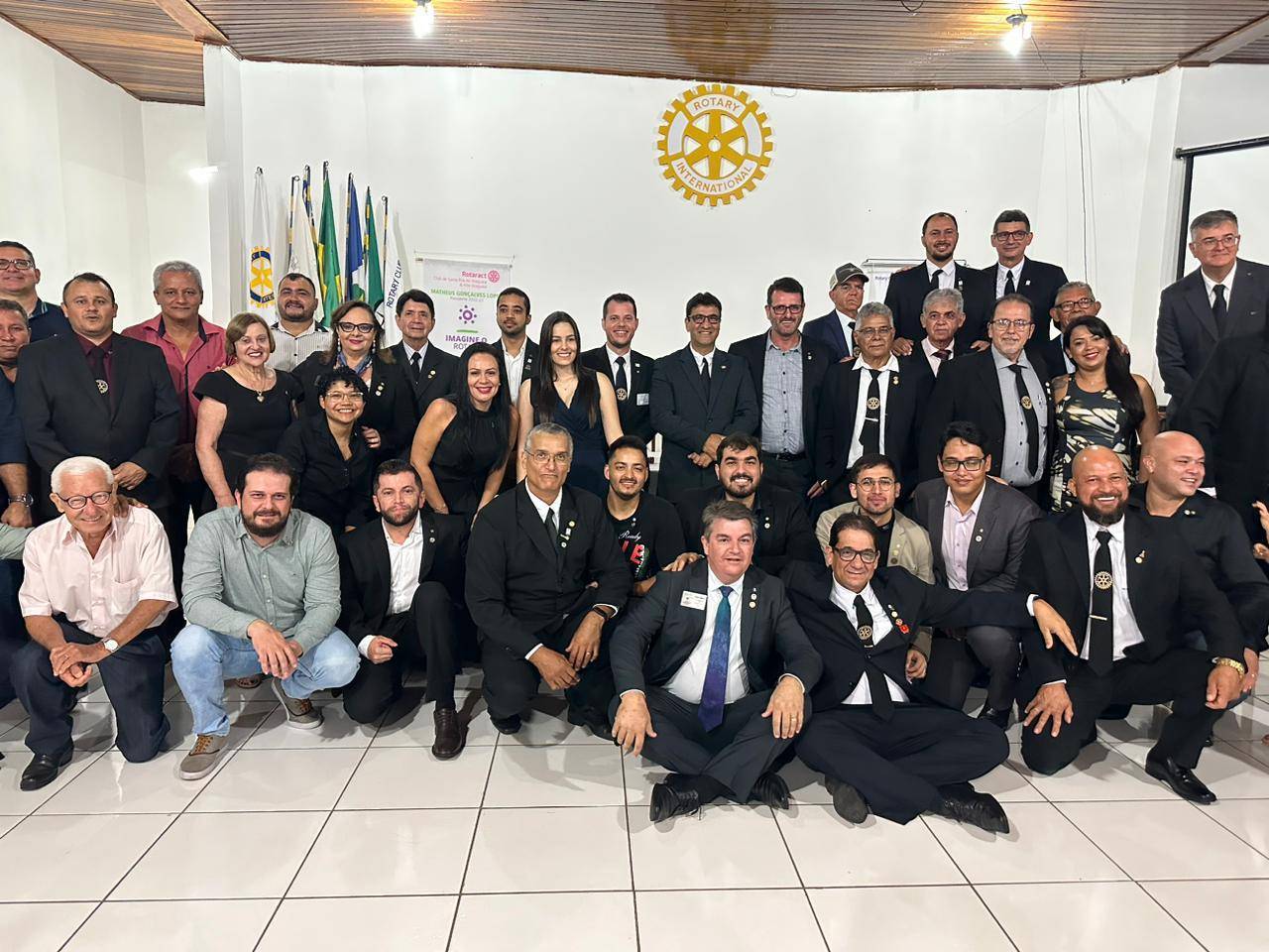 Rotary Club de Santa Rita do Araguaia/GO e Alto Araguaia/MT empossam 11 associados 