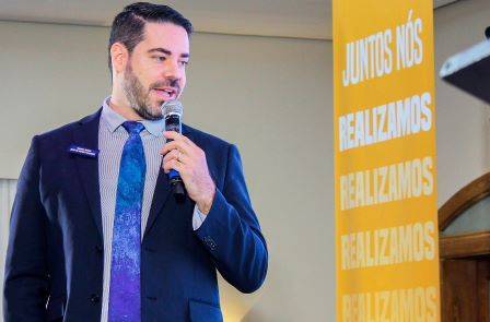 Murillo Alvarez Alves, Governador do D4510 do RI, estimula clubes e rotarianos à atrair empresas para a The Rotary Foundation