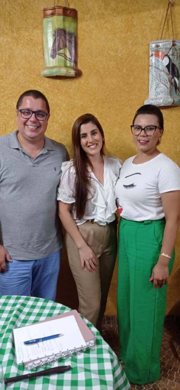O Rotary Club de Colina empossa dois novos associados