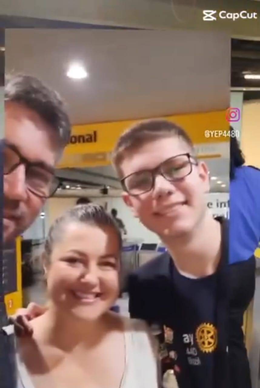 Partida do jovem Gabriel, da cidade de Catanduva - intercâmbio em Bariloche, na Argentina.