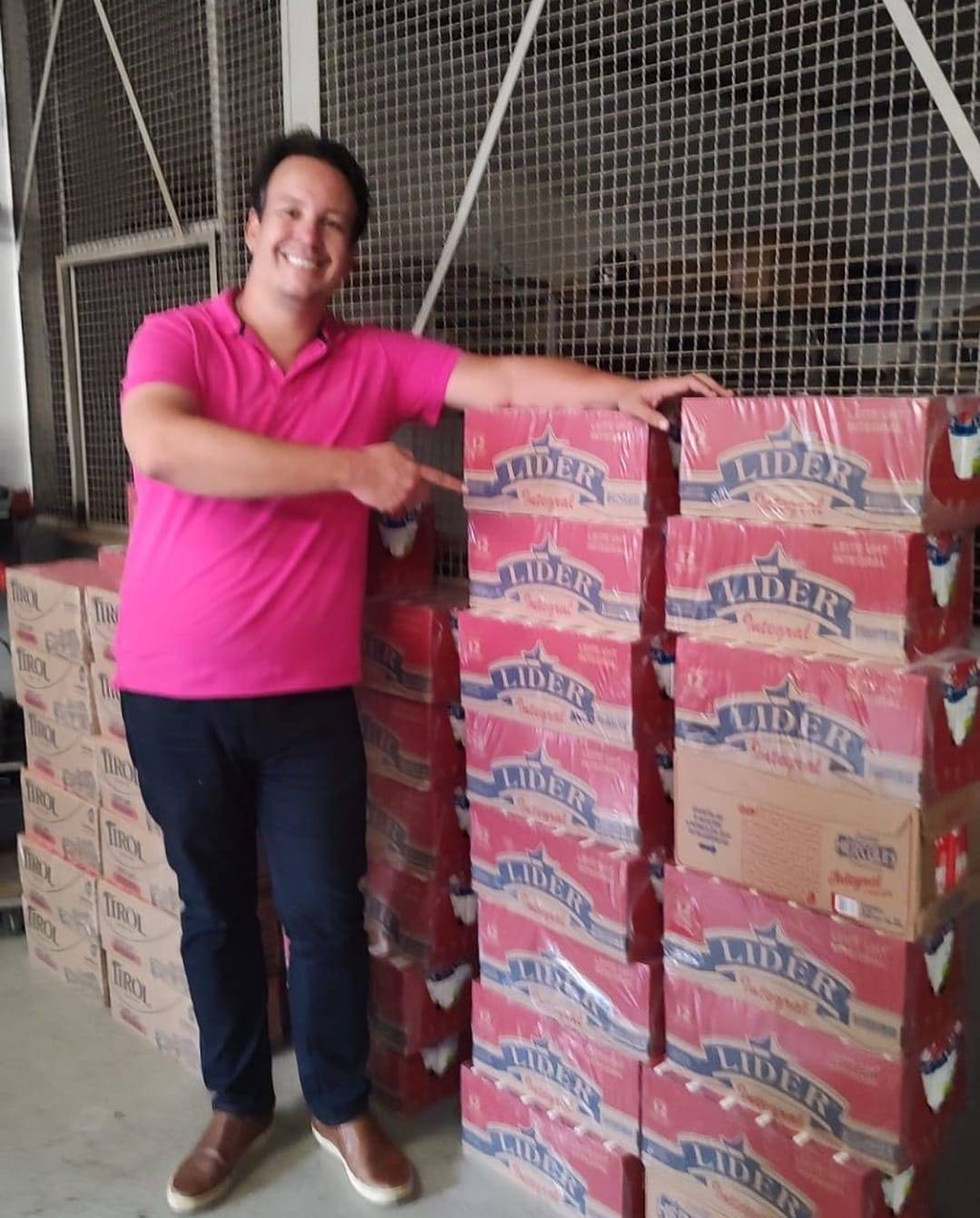 Rotary Club de São José do Rio Preto Eco realiza entrega de leite em asilos