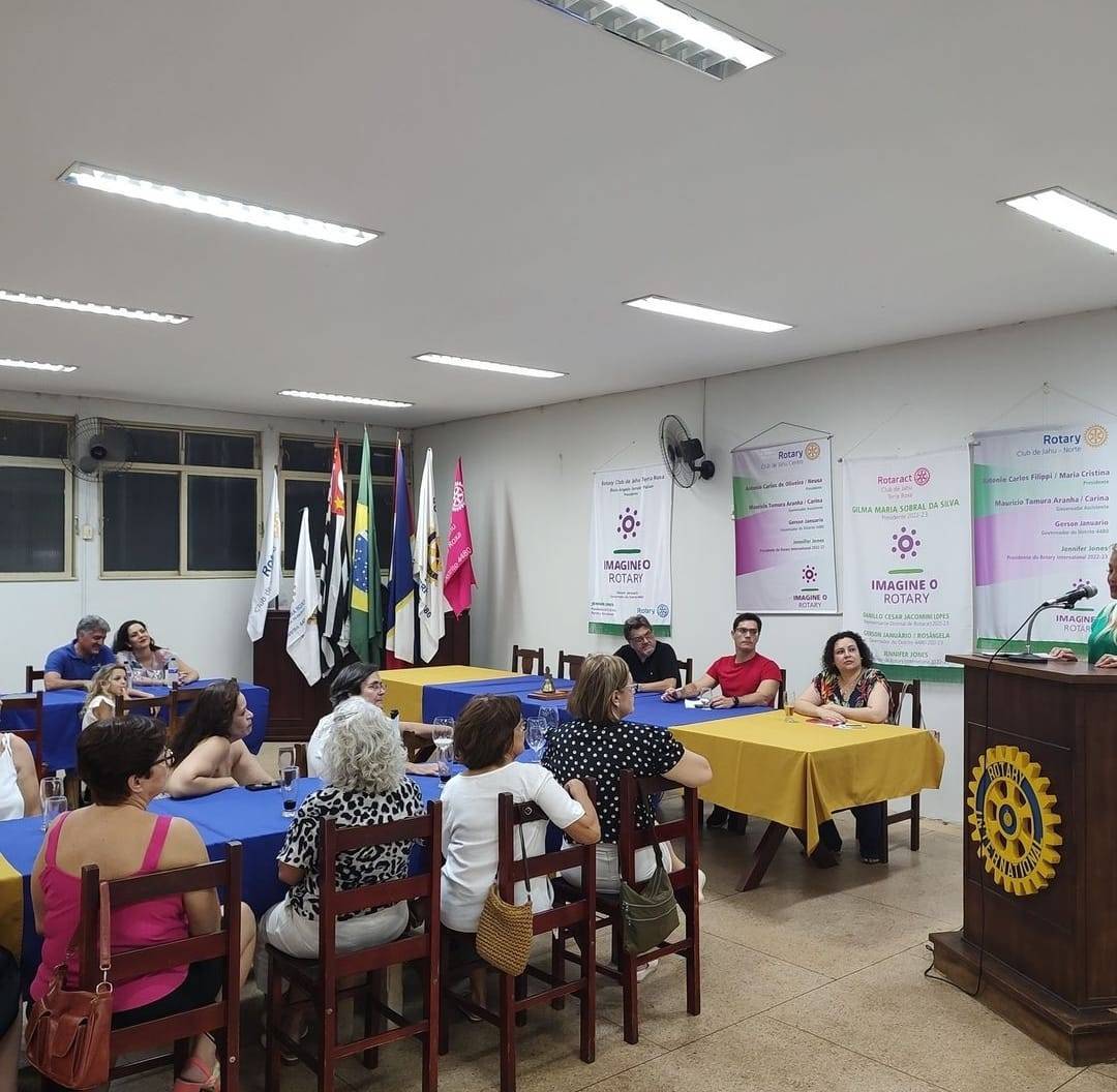 Reunião festiva do Rotary Club de Jahu Norte comemora os 118 anos do Rotary Internacional com presença de companheiros do Rotary Club de Jahu Centro