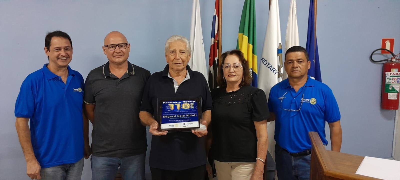 Rotary Club de Ilha Solteira comemora os 118 anos do ROTARY e entrega placa de 118 anos ao ilustre fundador Edgard Ecio Vidoti