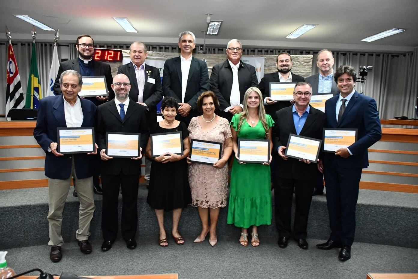 Rotary homenageia personalidades na comemoração dos seus 118 anos de fundação